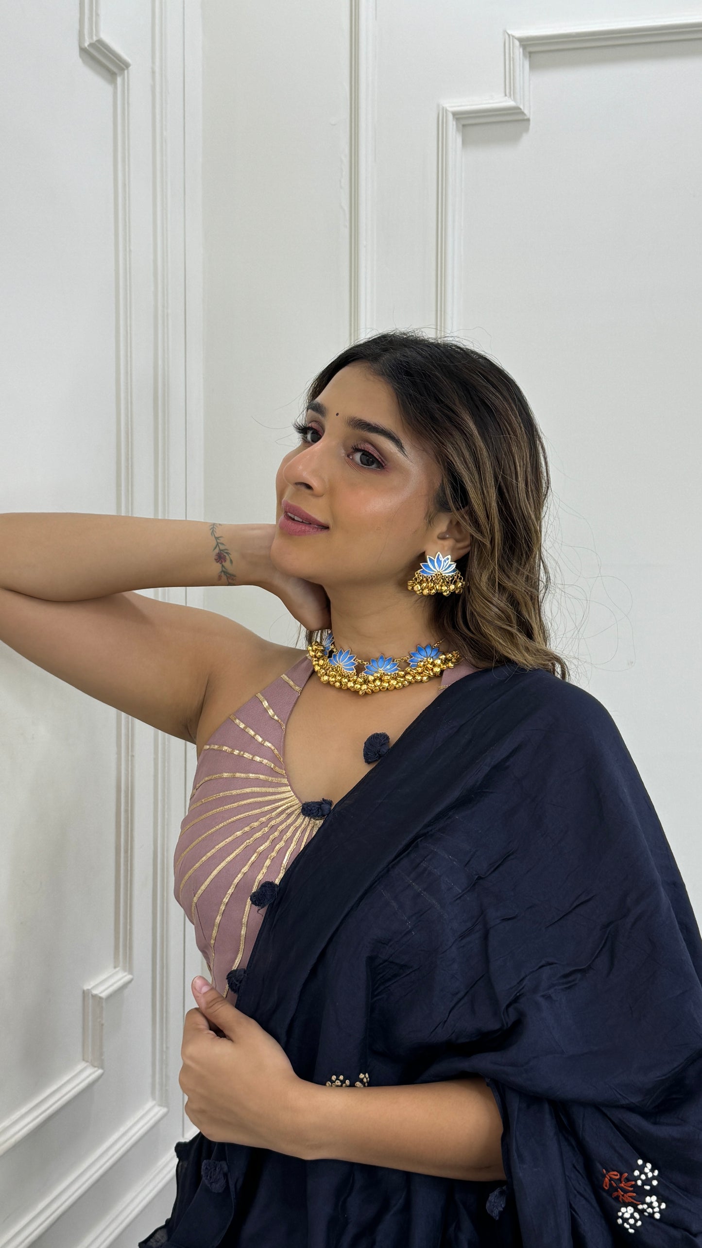 Lotus ghunghroo choker set
