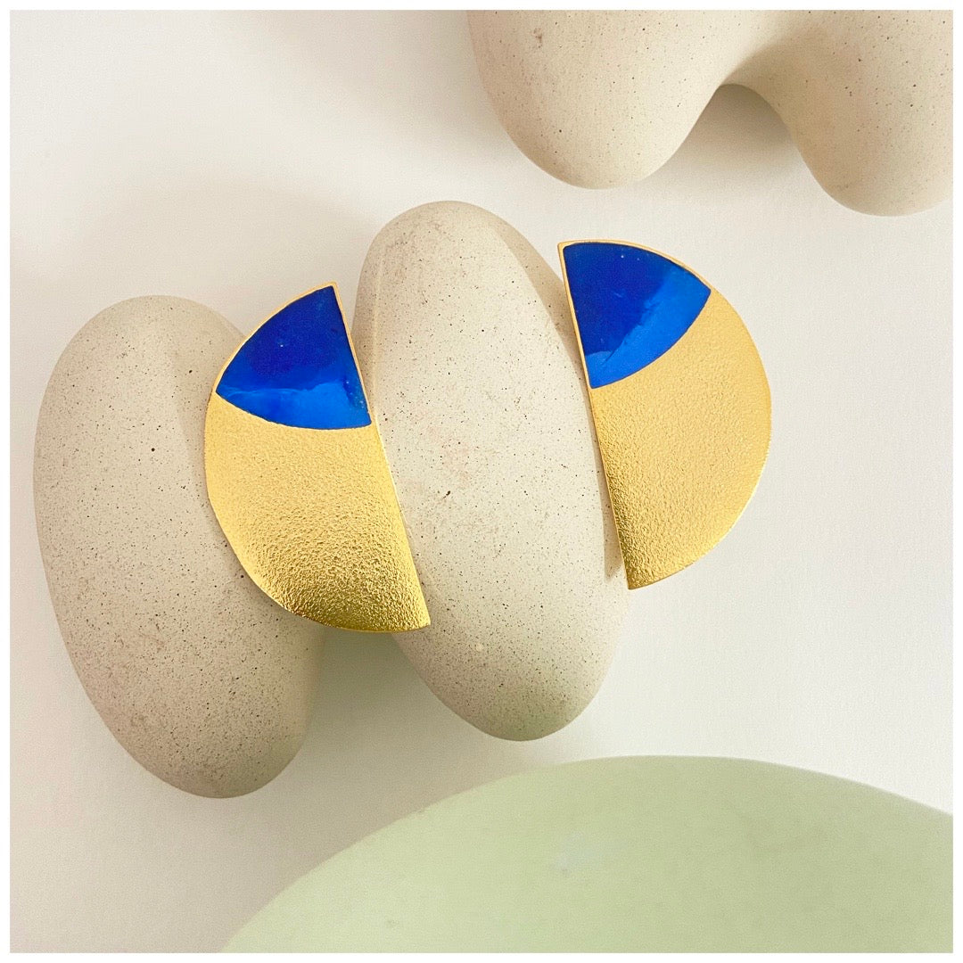 Echo semi circle studs
