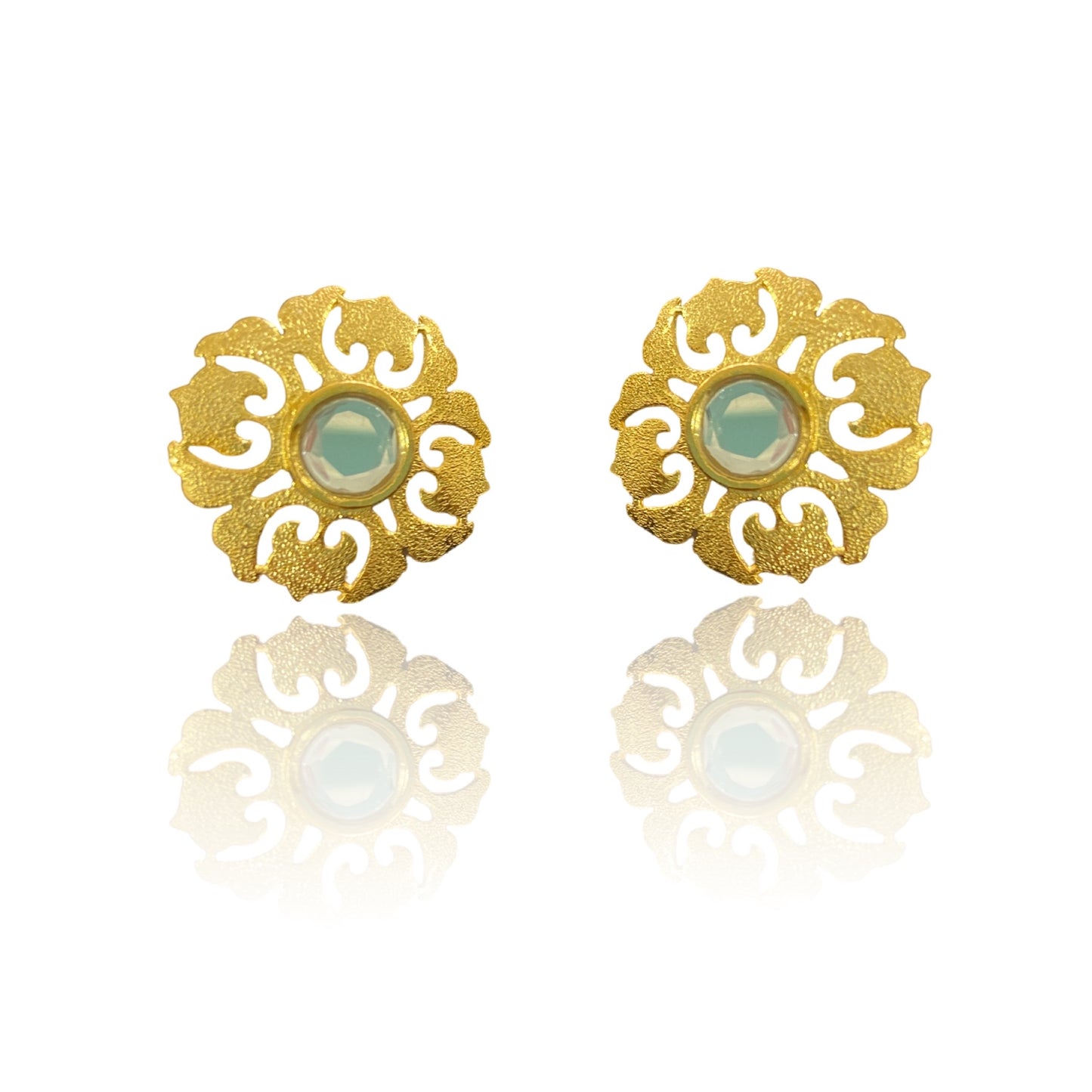 Baroque mirror studs