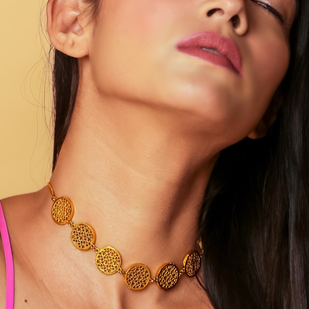 Deco choker