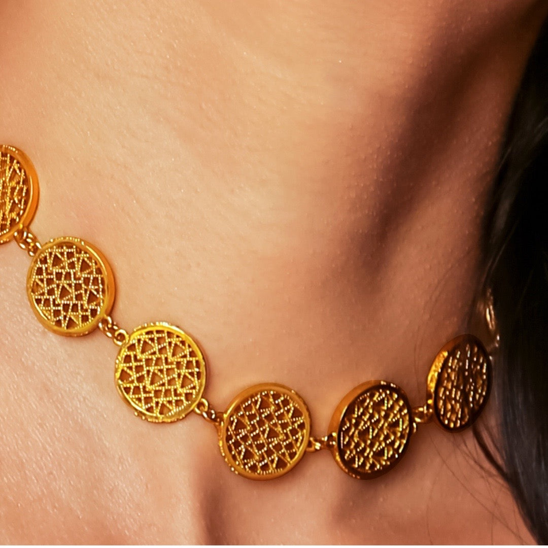 Deco choker